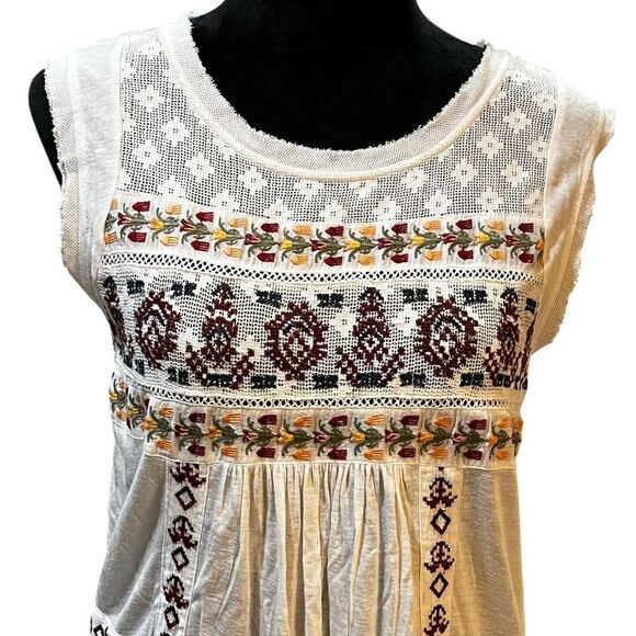 Free People Cream Sleeveless Embellished Blouse - Picture 3 of 15